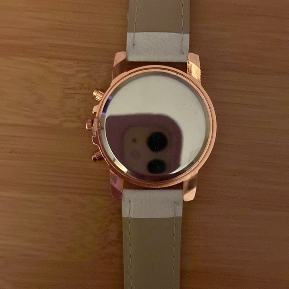 Genevo Platinum Quartz Movt watch with rose gold accented face and grey band - Picture 3 of 3